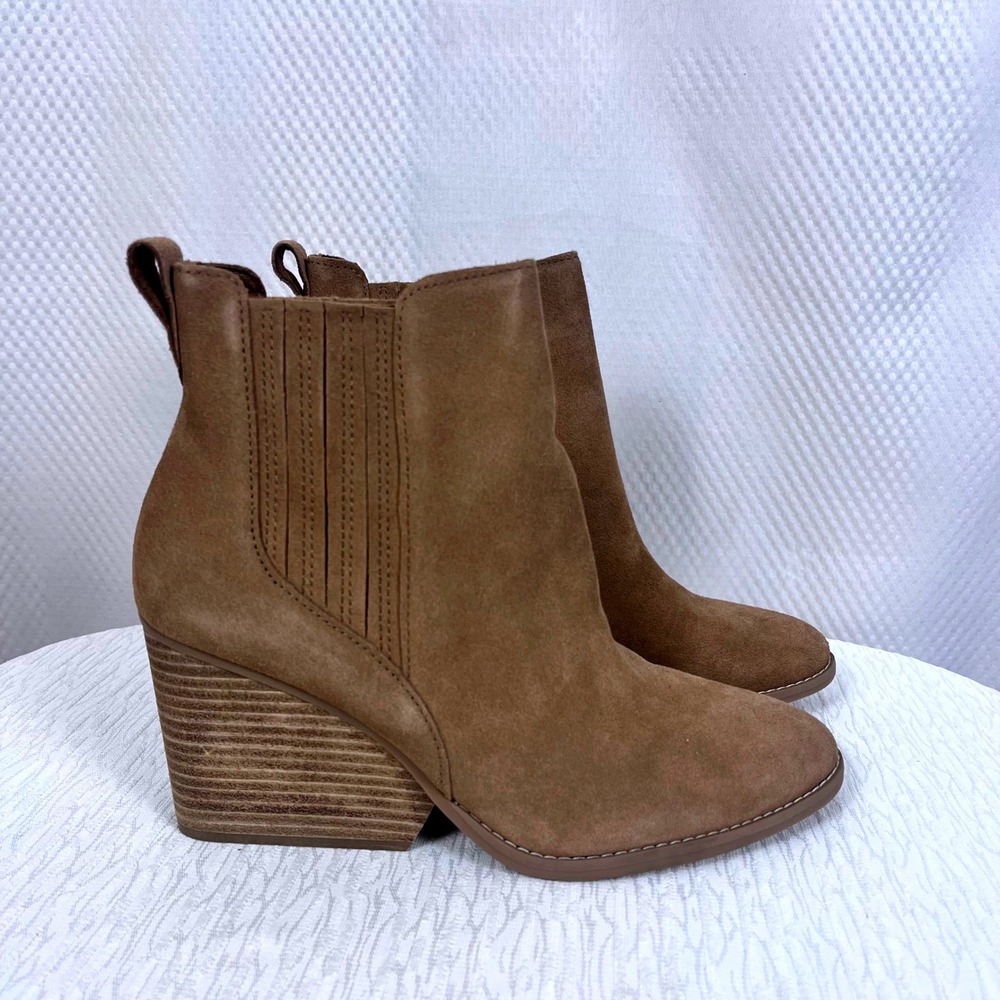 NIB: TOMS Noa Suede Wedge Booties Brown Tan Chelsea Ankle Boots Size 9 - Picture 3 of 10